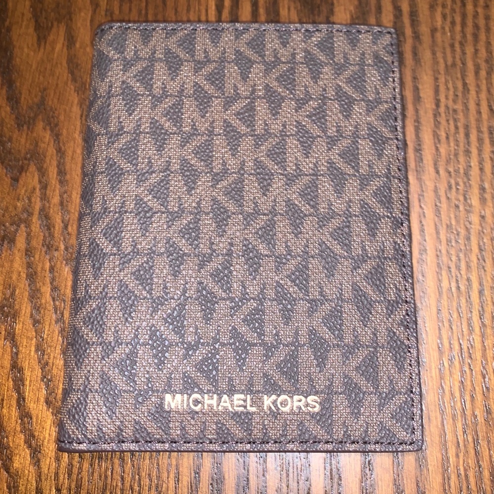 Michael Kors wallet